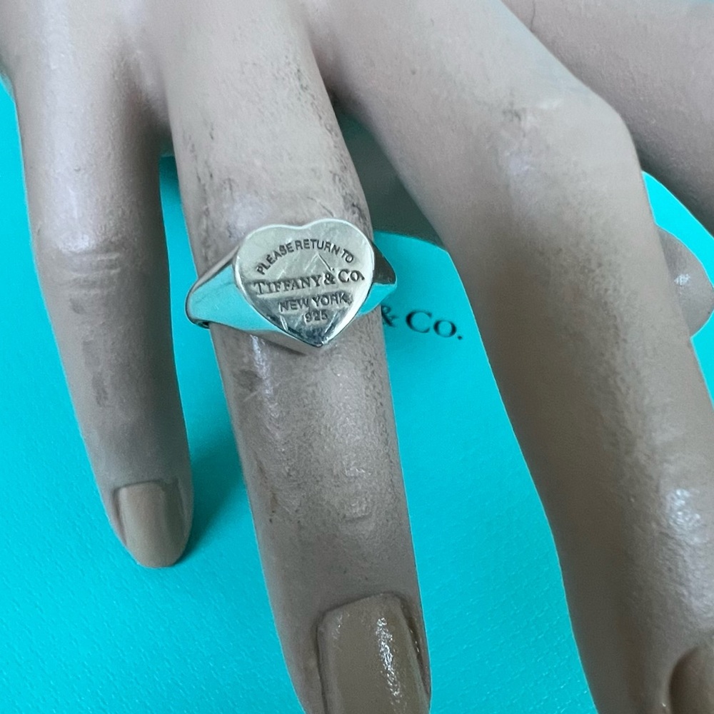🔴🆑Authentic TIFFANY & CO RTT Vintage Heart Ring🆑🔴 - Picture 3 of 10